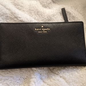 **NEW** Kate Spade Staci Black Snap Wallet